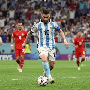 Tứ kết World Cup 2026: Argentina vượt Thụy Sĩ trong thế trận căng thẳng